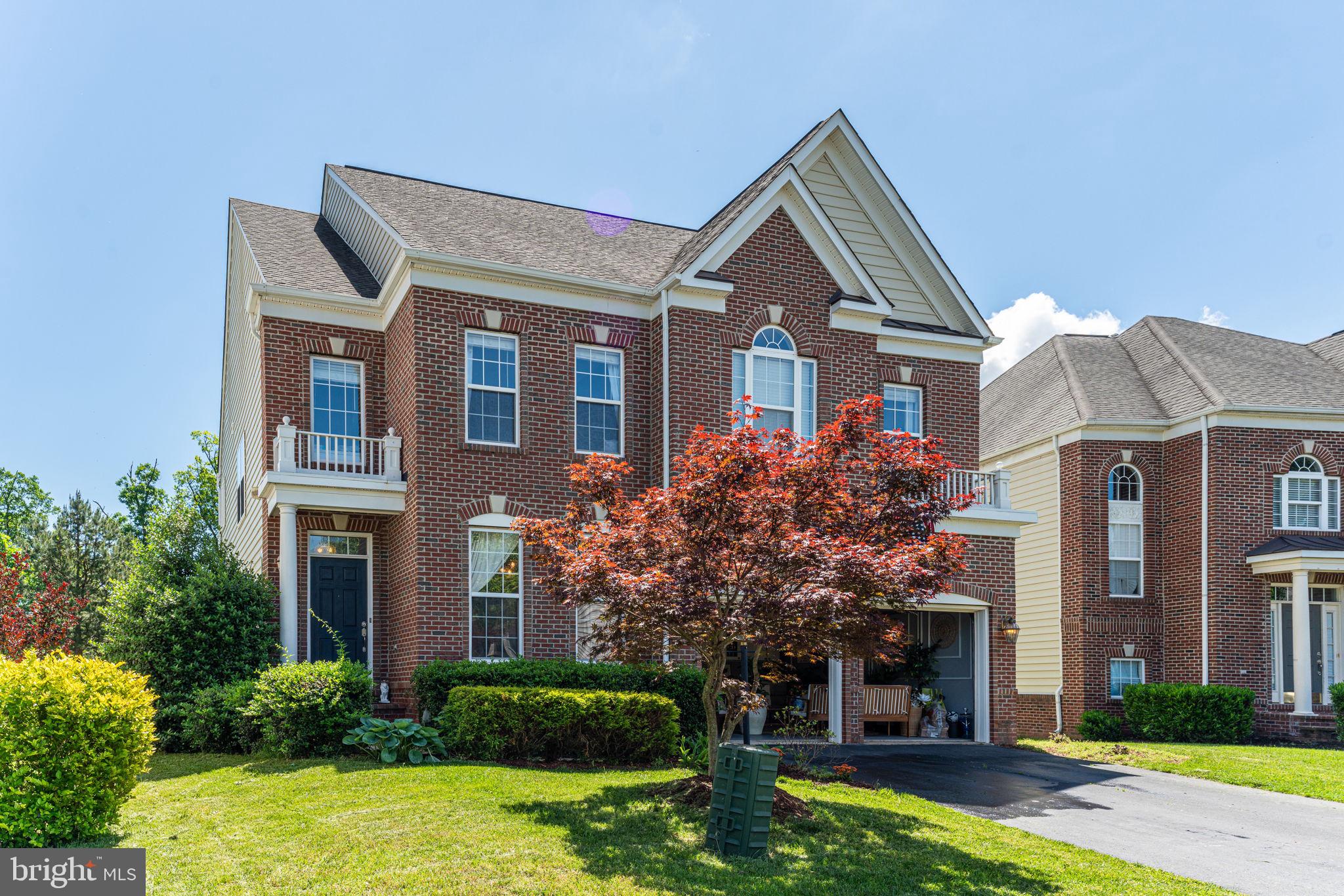 PIEDMONT MEWS - Residential