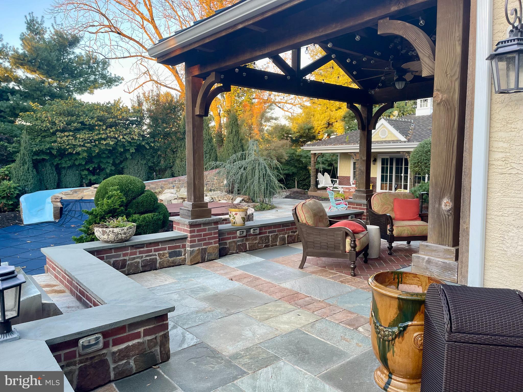 BRICK HOUSE FARM - Residential