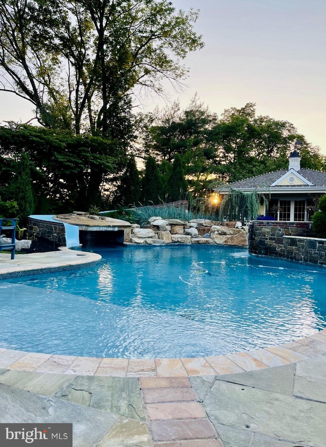 BRICK HOUSE FARM - Residential