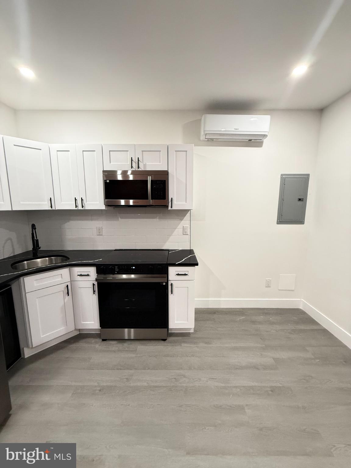 PHILADELPHIA - Residential Lease