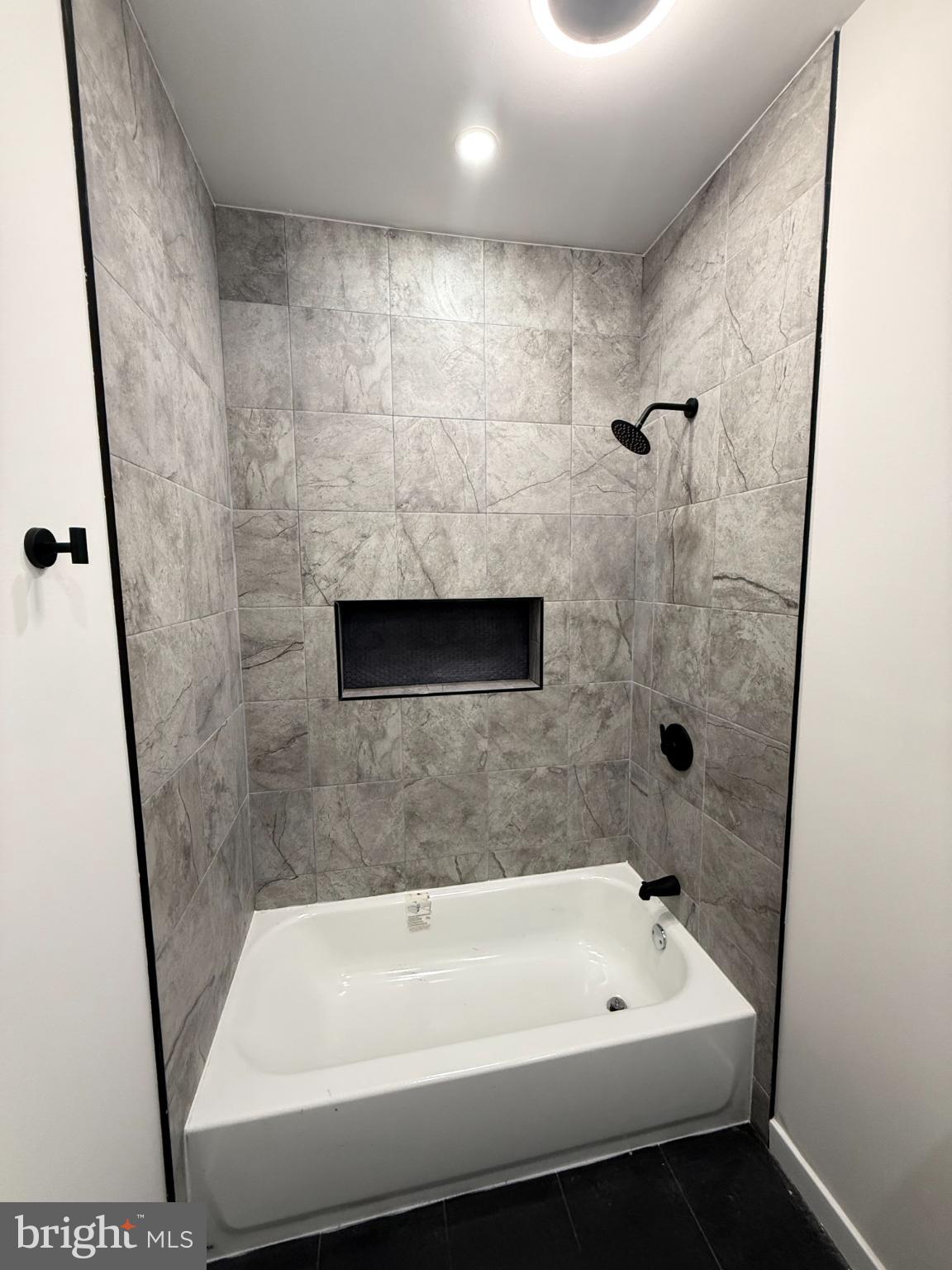 PHILADELPHIA - Residential Lease