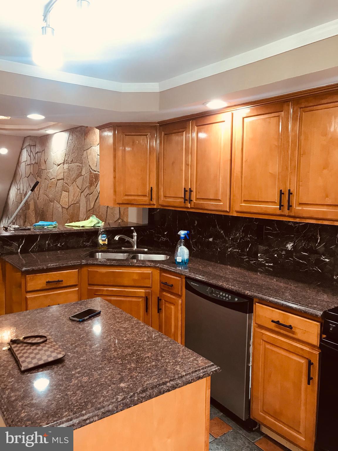 NORTHEAST READING - Residential