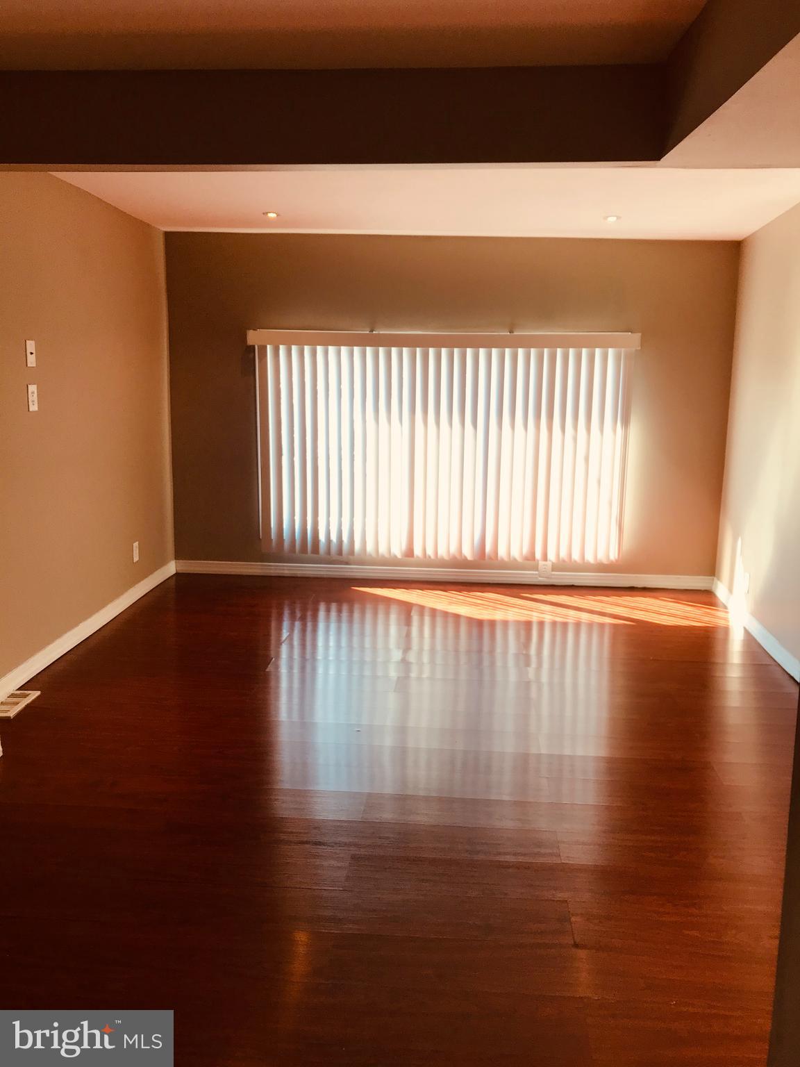 NORTHEAST READING - Residential