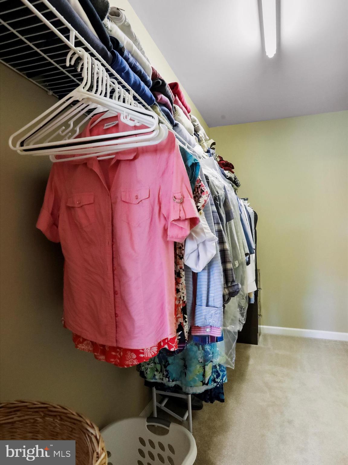 HUNTERS CHASE - Residential