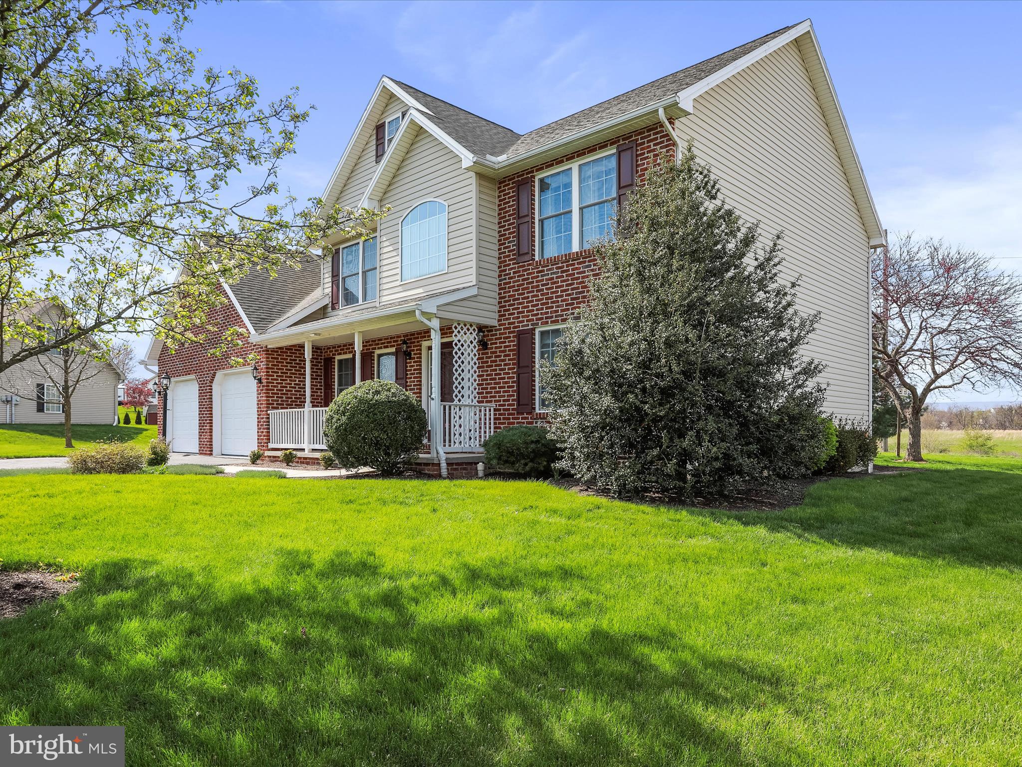 HUNTERS CHASE - Residential