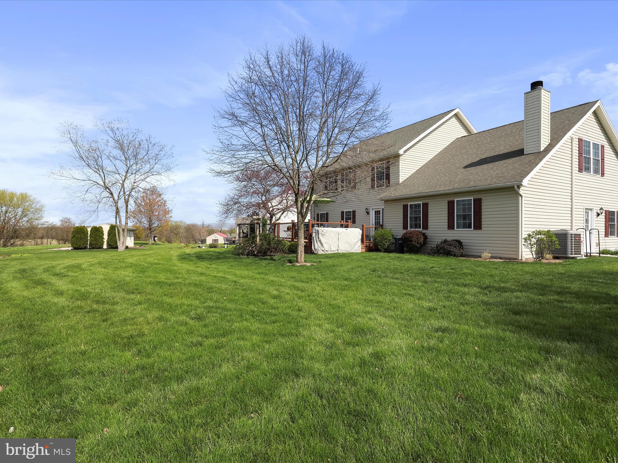 HUNTERS CHASE - Residential