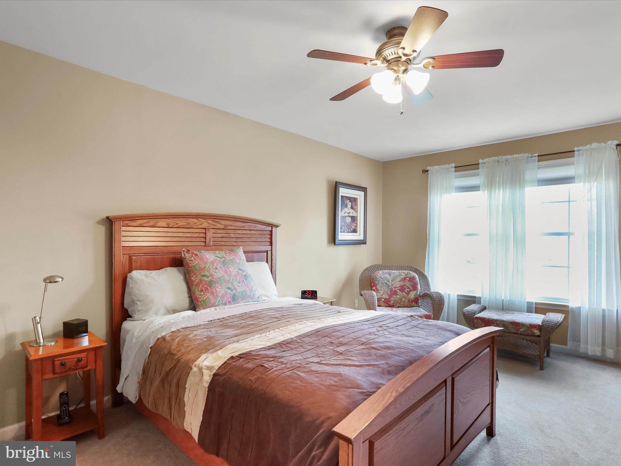 HUNTERS CHASE - Residential