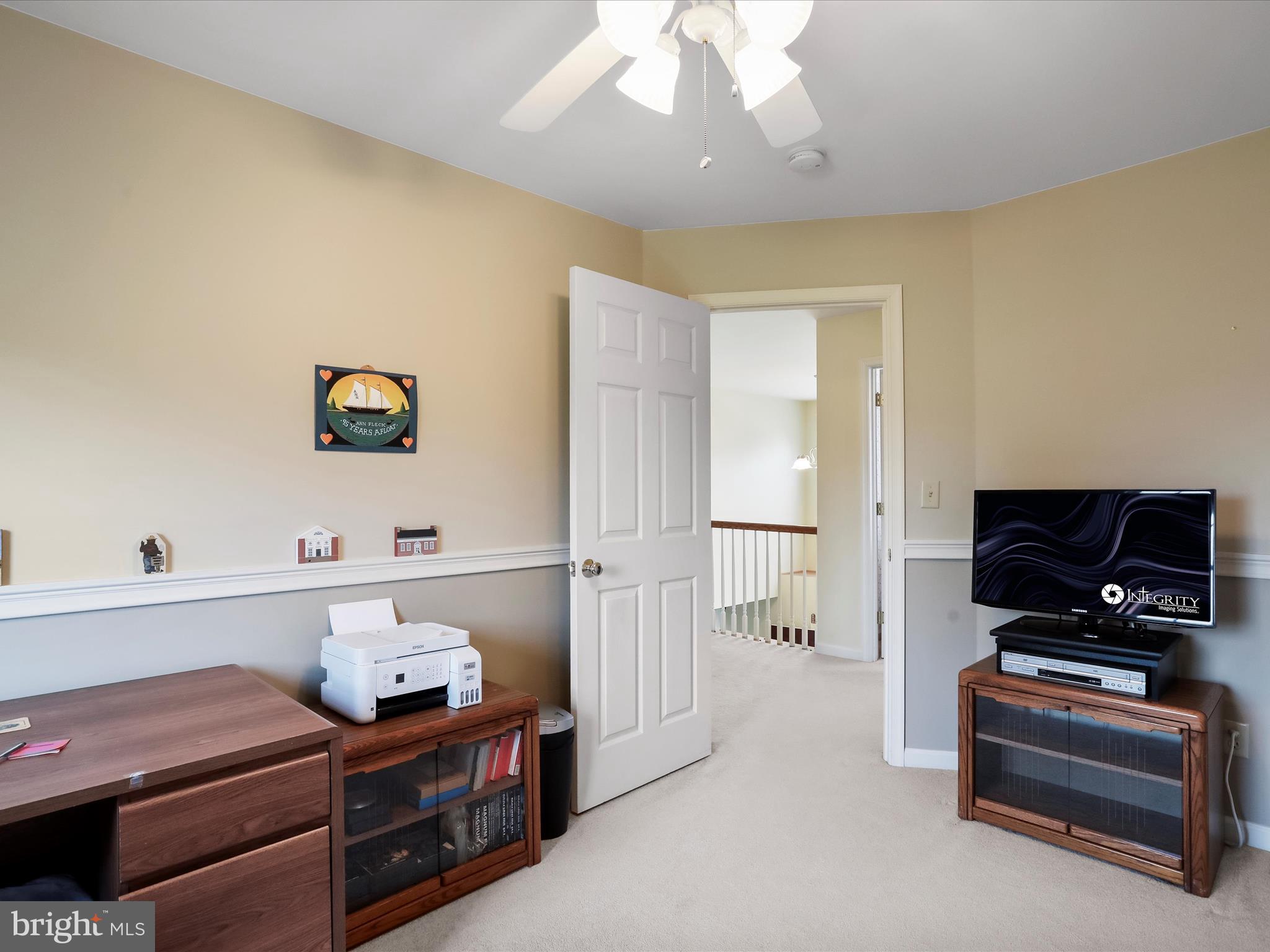 HUNTERS CHASE - Residential