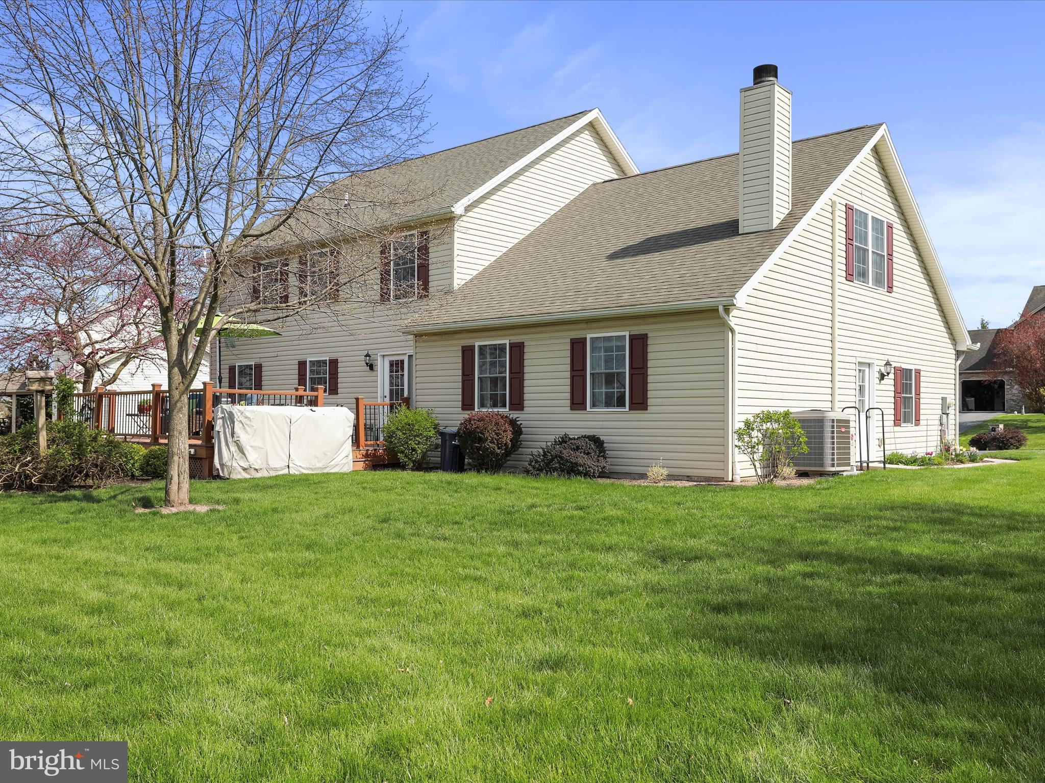 HUNTERS CHASE - Residential