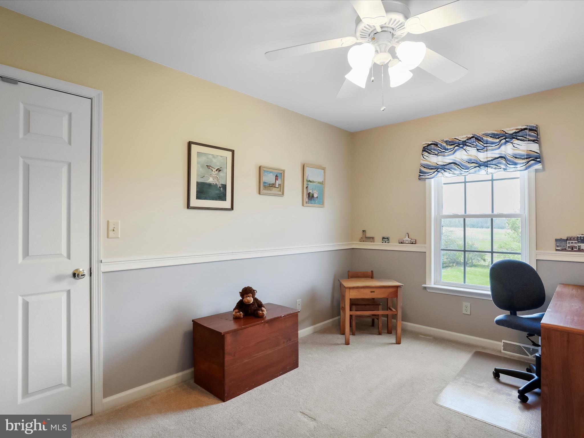 HUNTERS CHASE - Residential