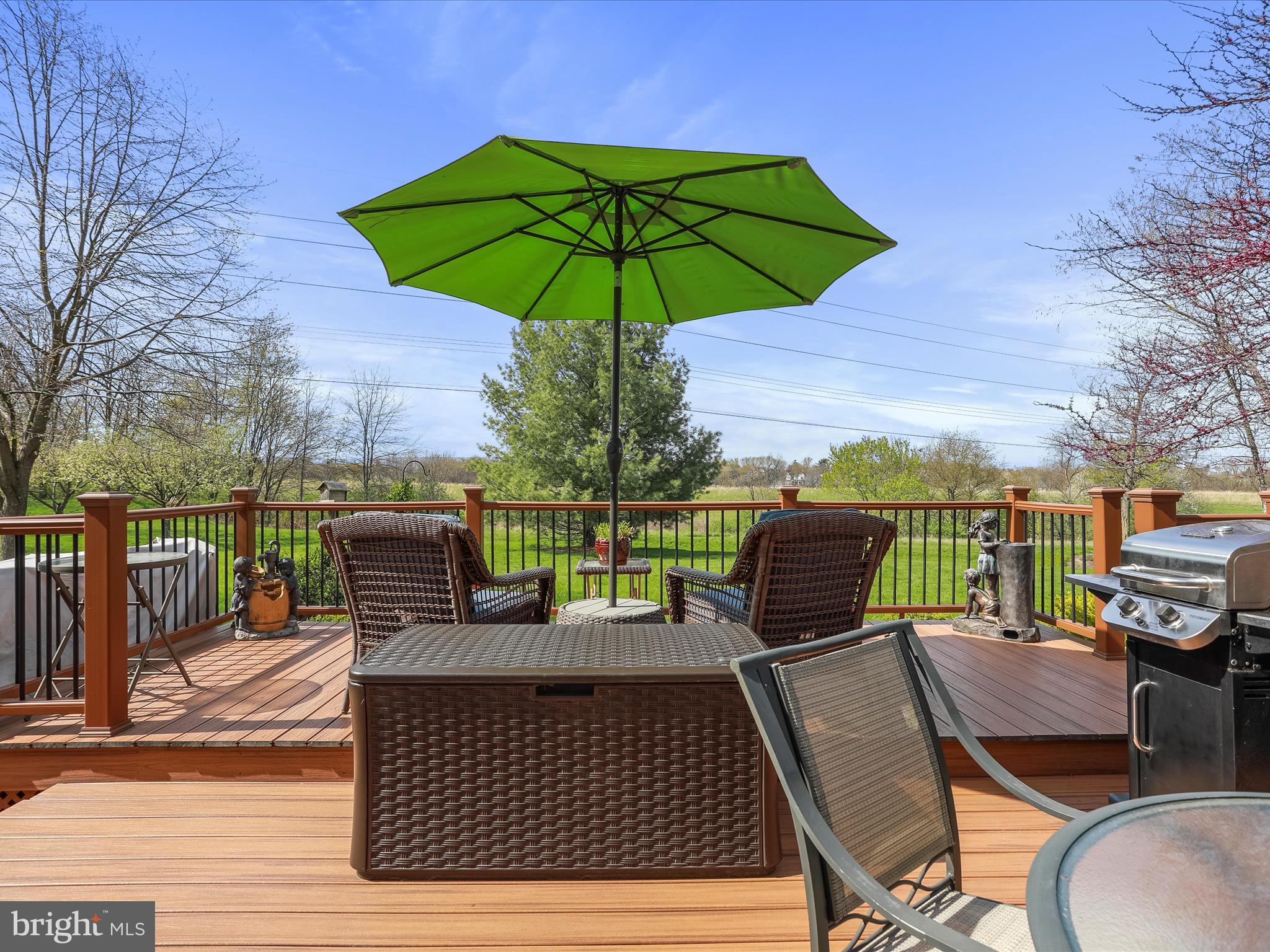 HUNTERS CHASE - Residential