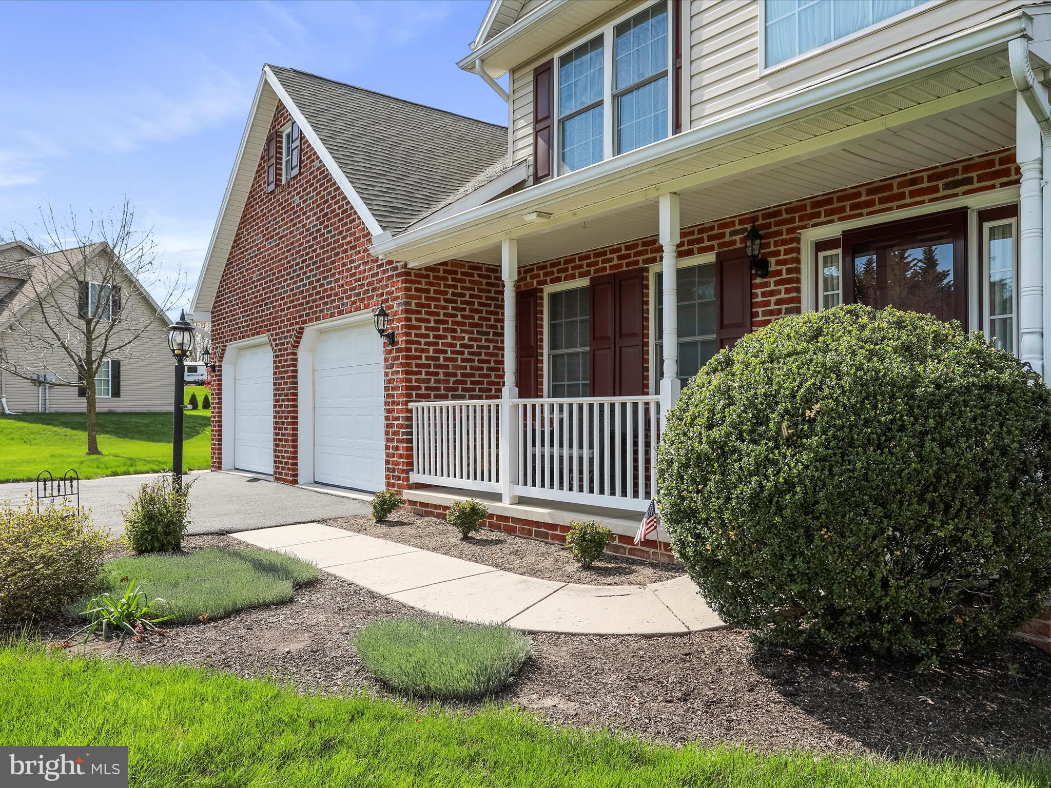 HUNTERS CHASE - Residential