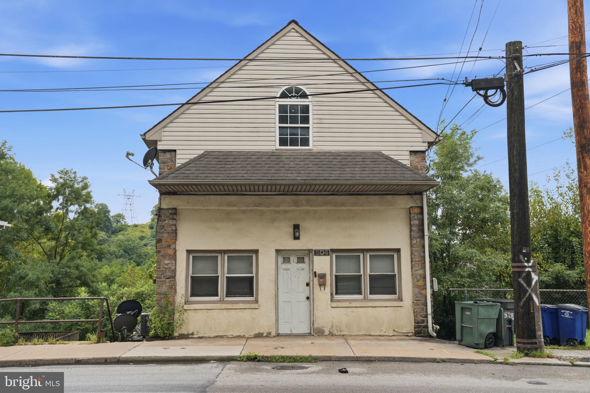 504 S 1ST AVENUE