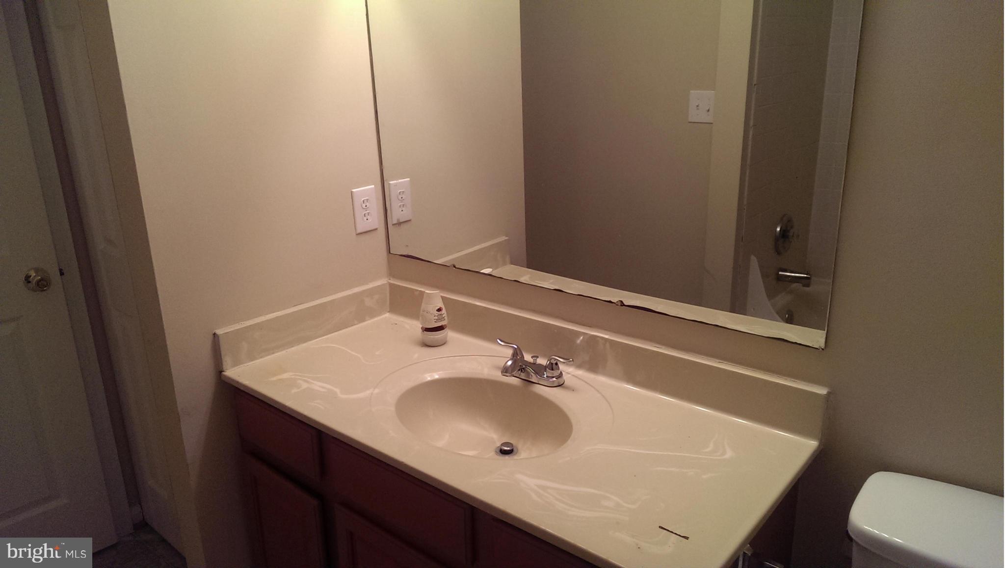 PORT O DUMFRIES - Residential Lease