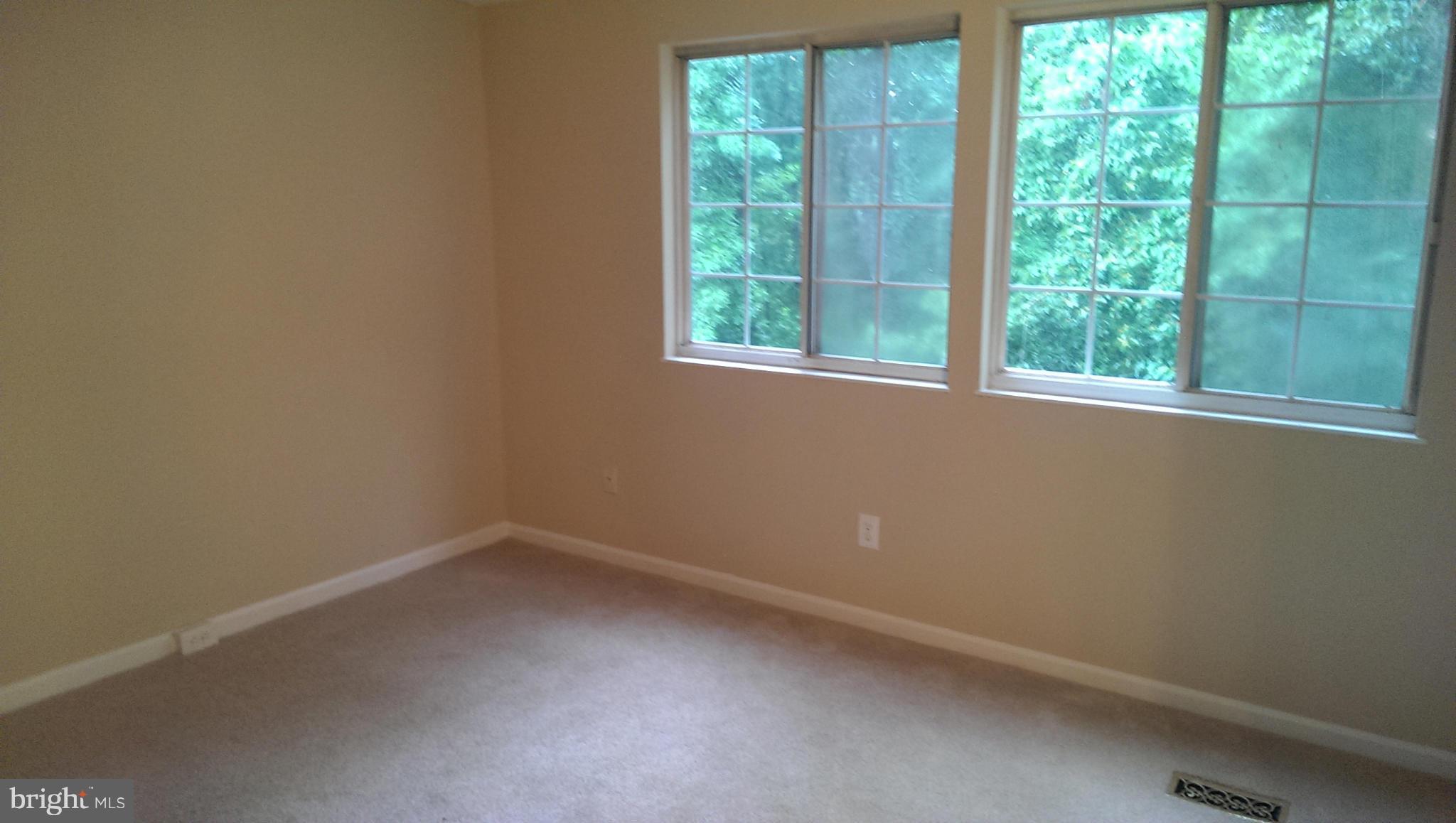 PORT O DUMFRIES - Residential Lease