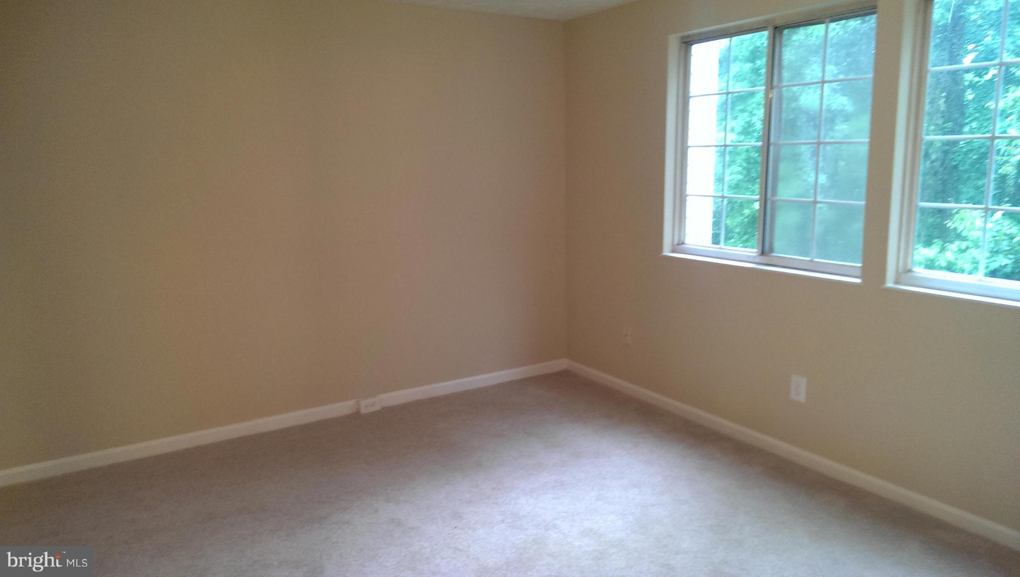 PORT O DUMFRIES - Residential Lease