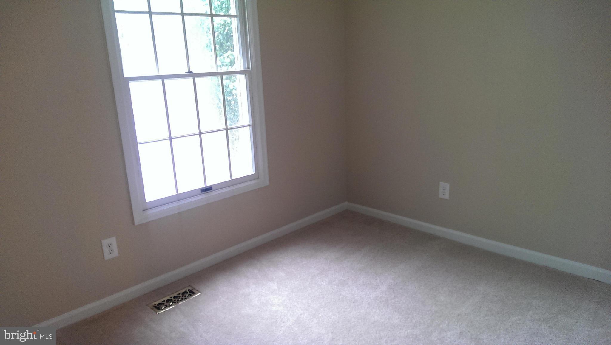 PORT O DUMFRIES - Residential Lease