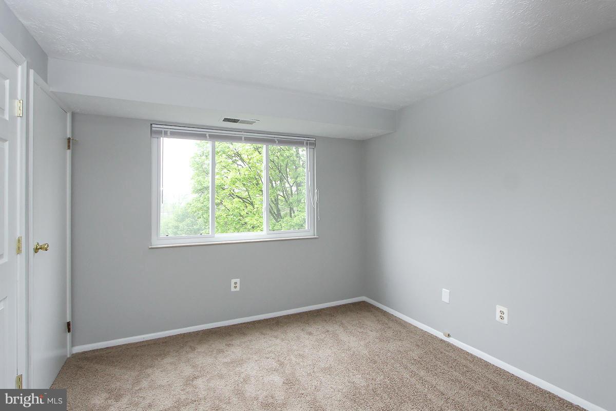 GREENFIELD COMMONS - Residential