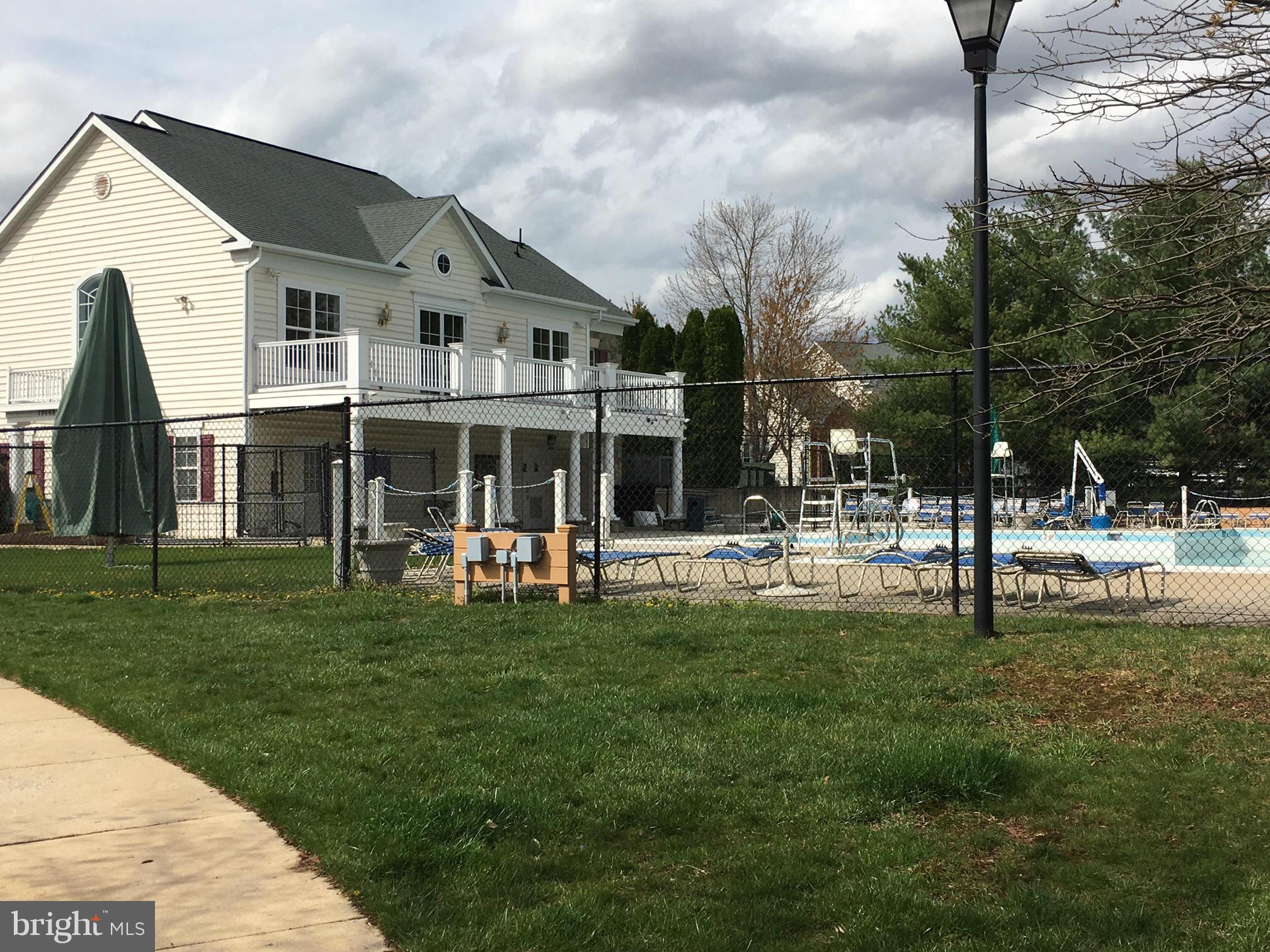 CLOPPERS MILL WEST - Residential