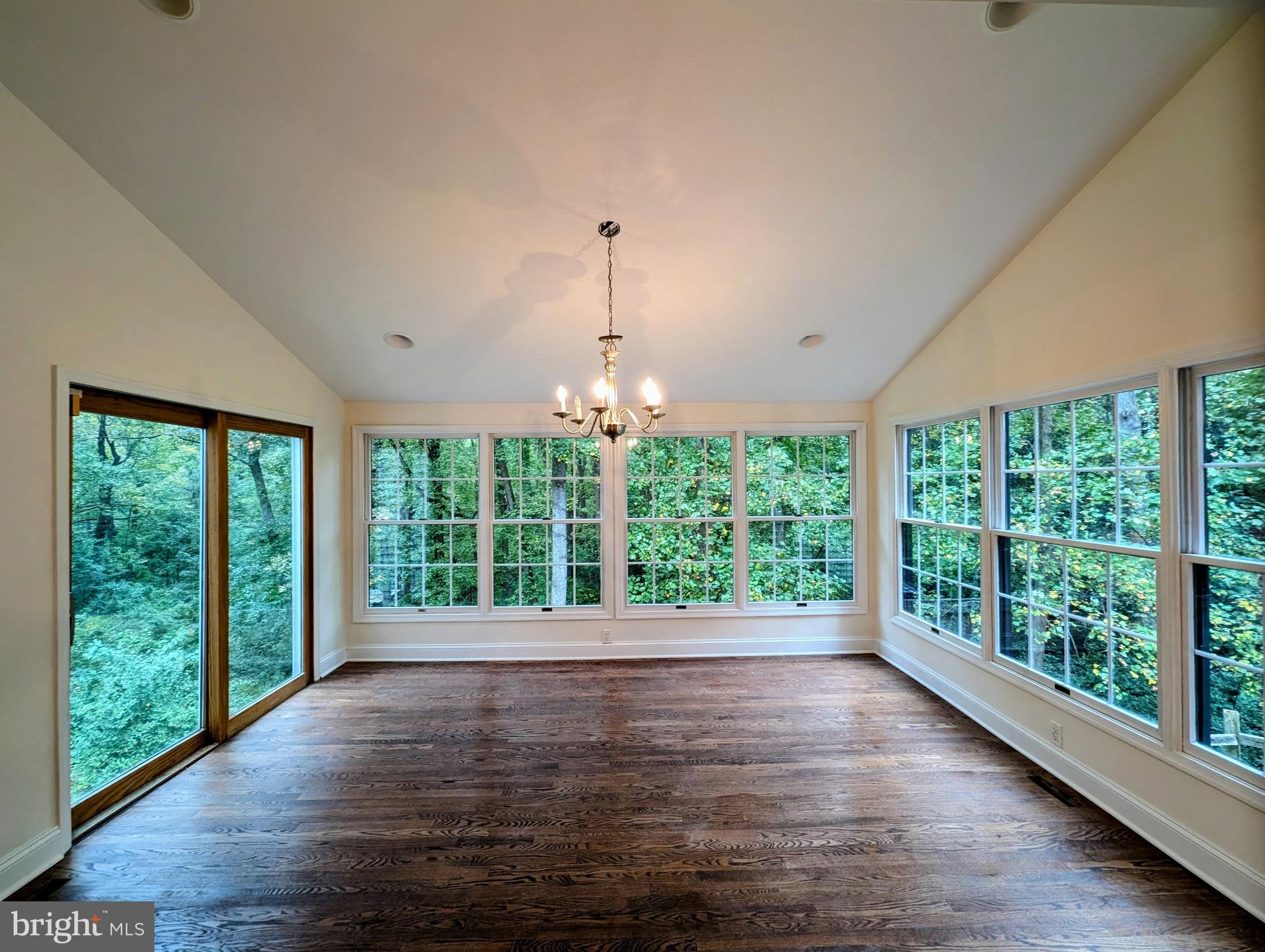 CAPTAINS CHOICE - Residential