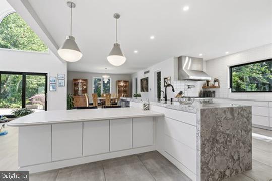 ARBOUR HILL - Residential