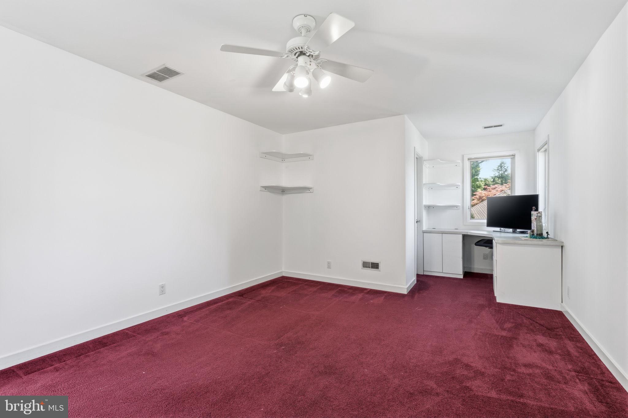 ARBOUR HILL - Residential