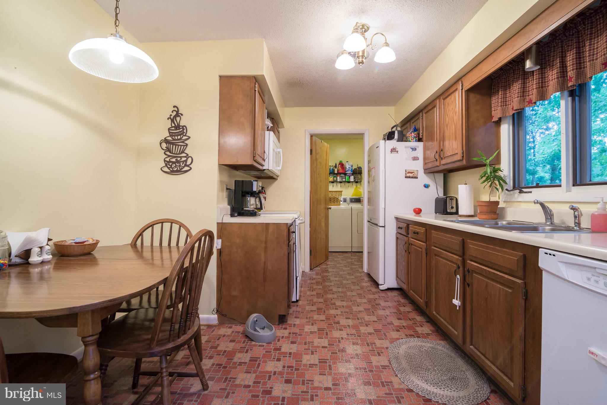 WOODBRIER MANOR - Residential