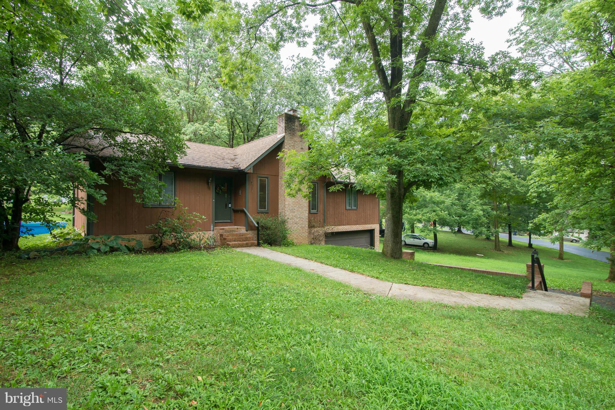 WOODBRIER MANOR - Residential