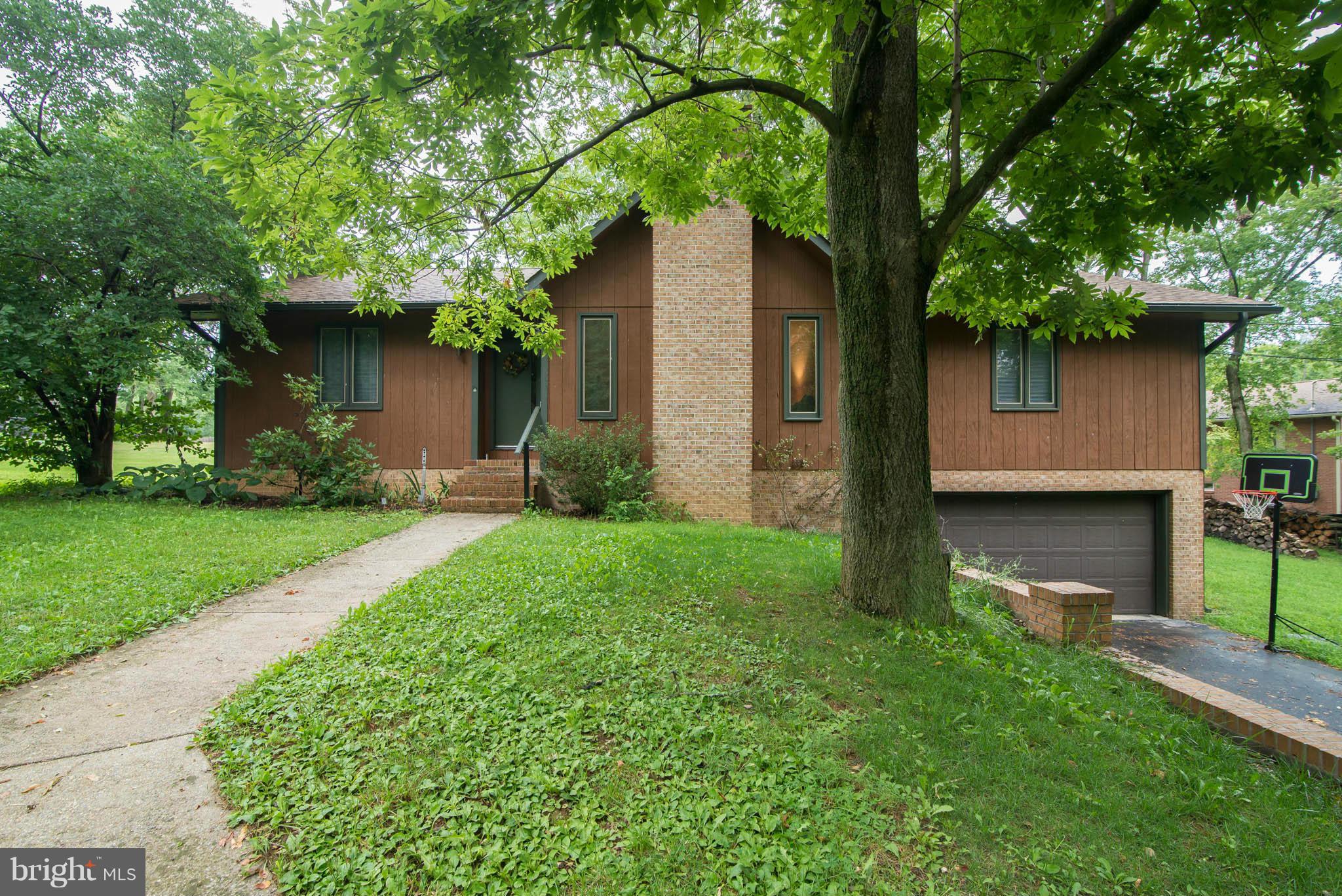 WOODBRIER MANOR - Residential