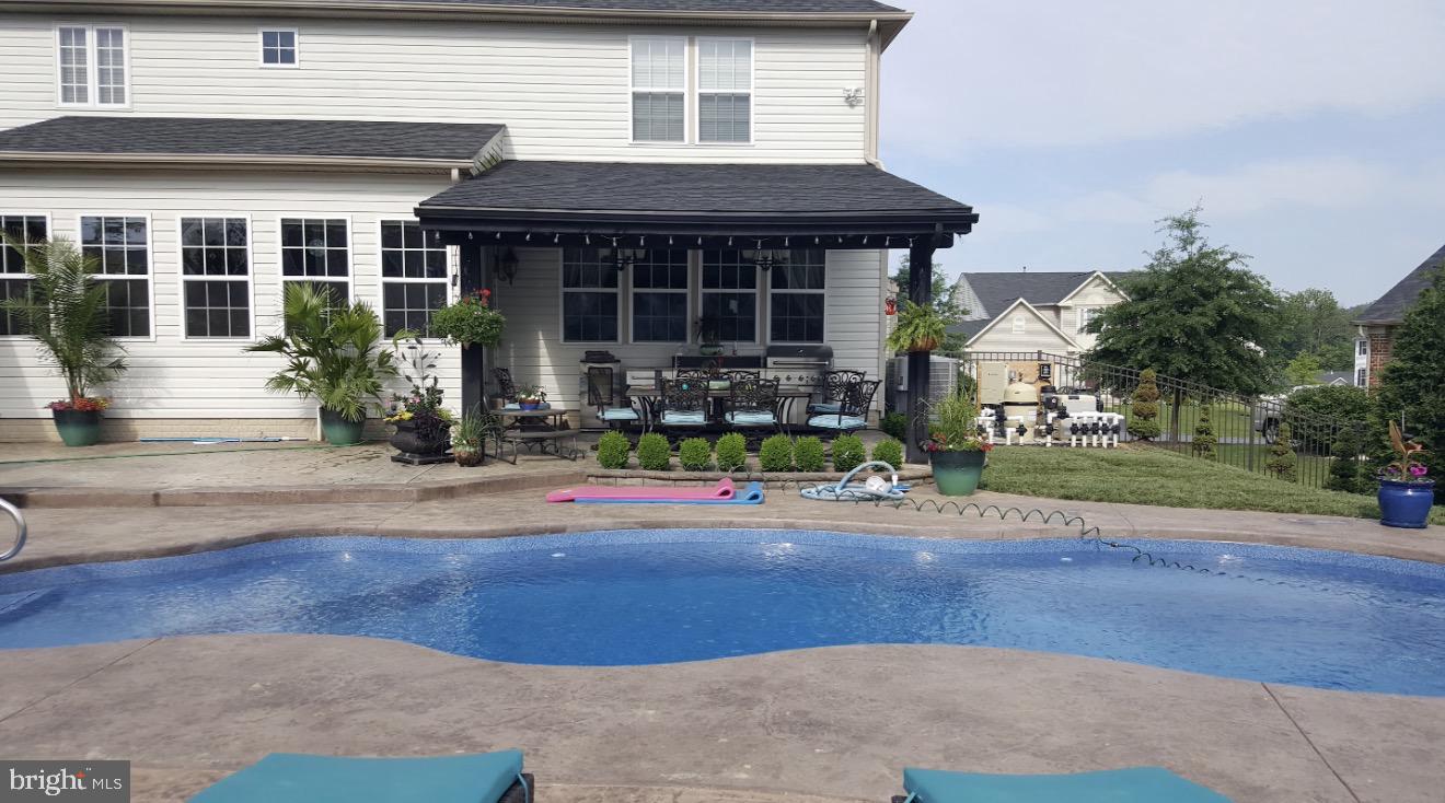 ANTIETAM COMMONS - Residential