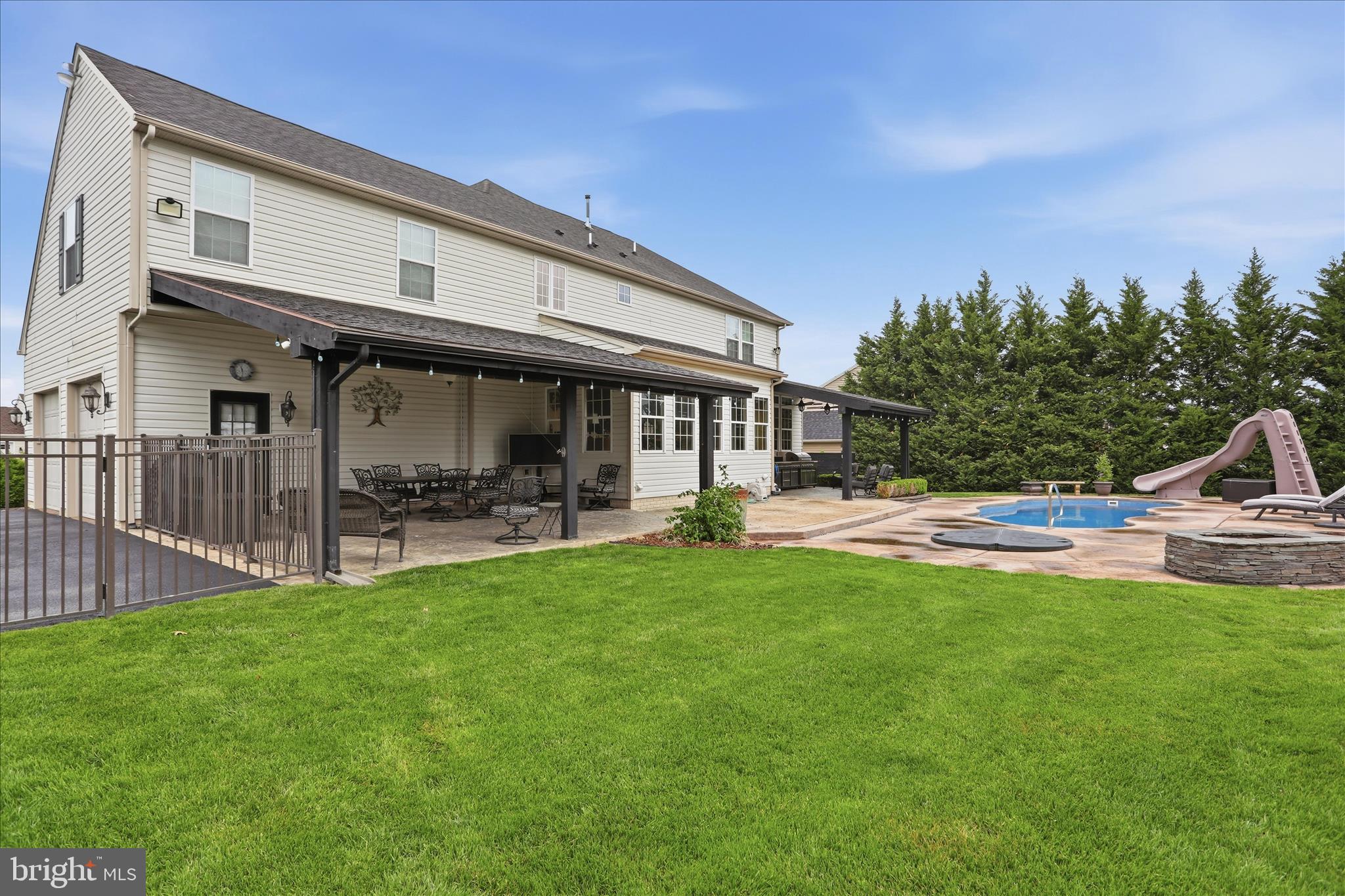 ANTIETAM COMMONS - Residential