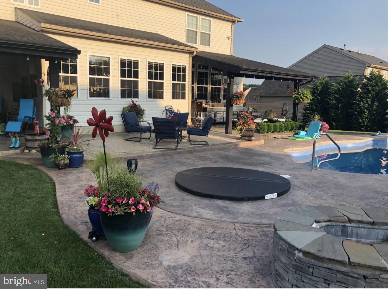ANTIETAM COMMONS - Residential