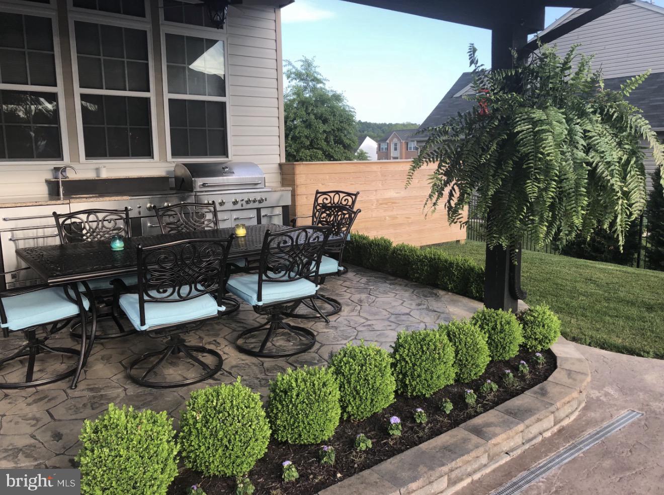 ANTIETAM COMMONS - Residential