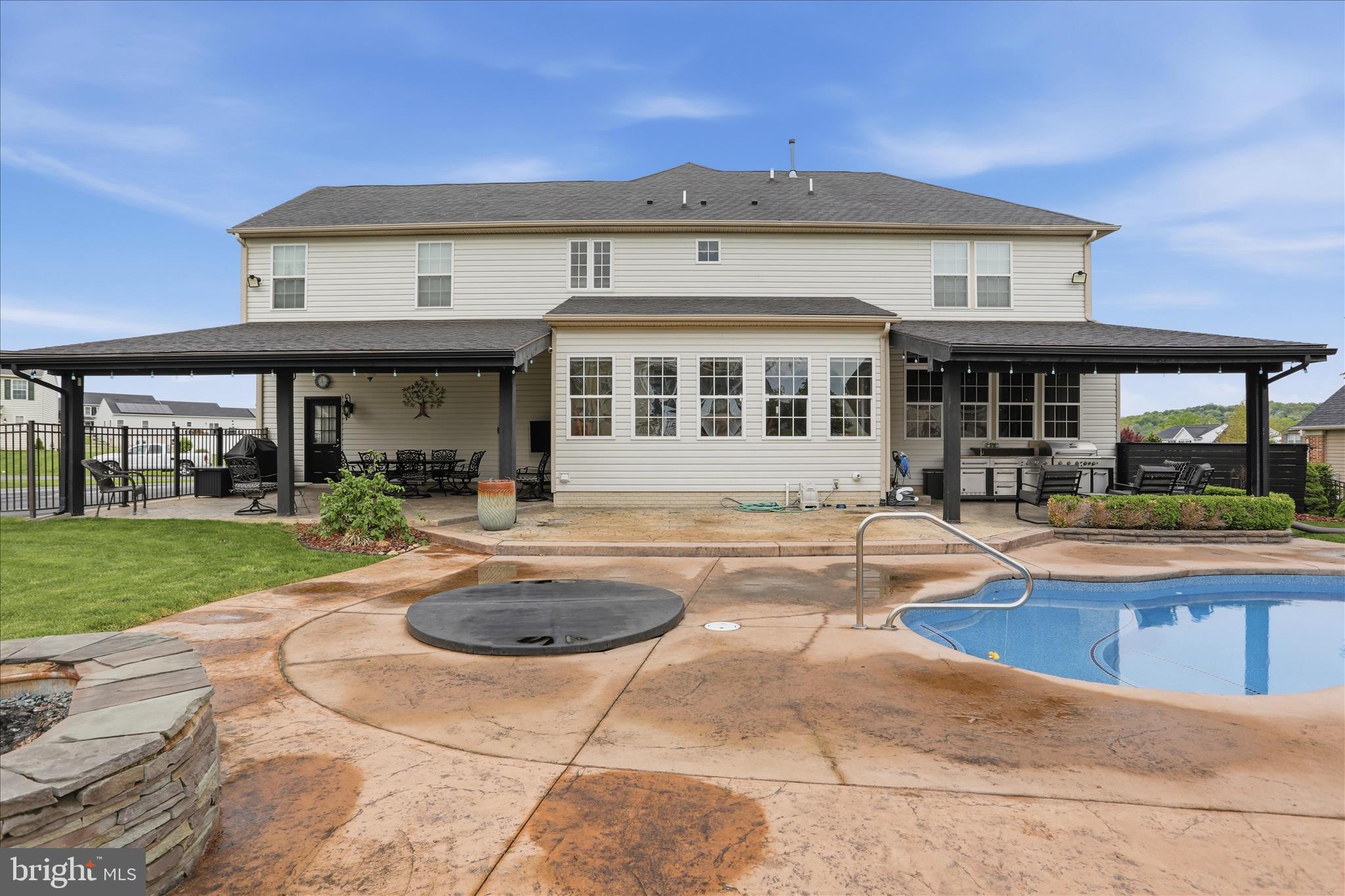 ANTIETAM COMMONS - Residential