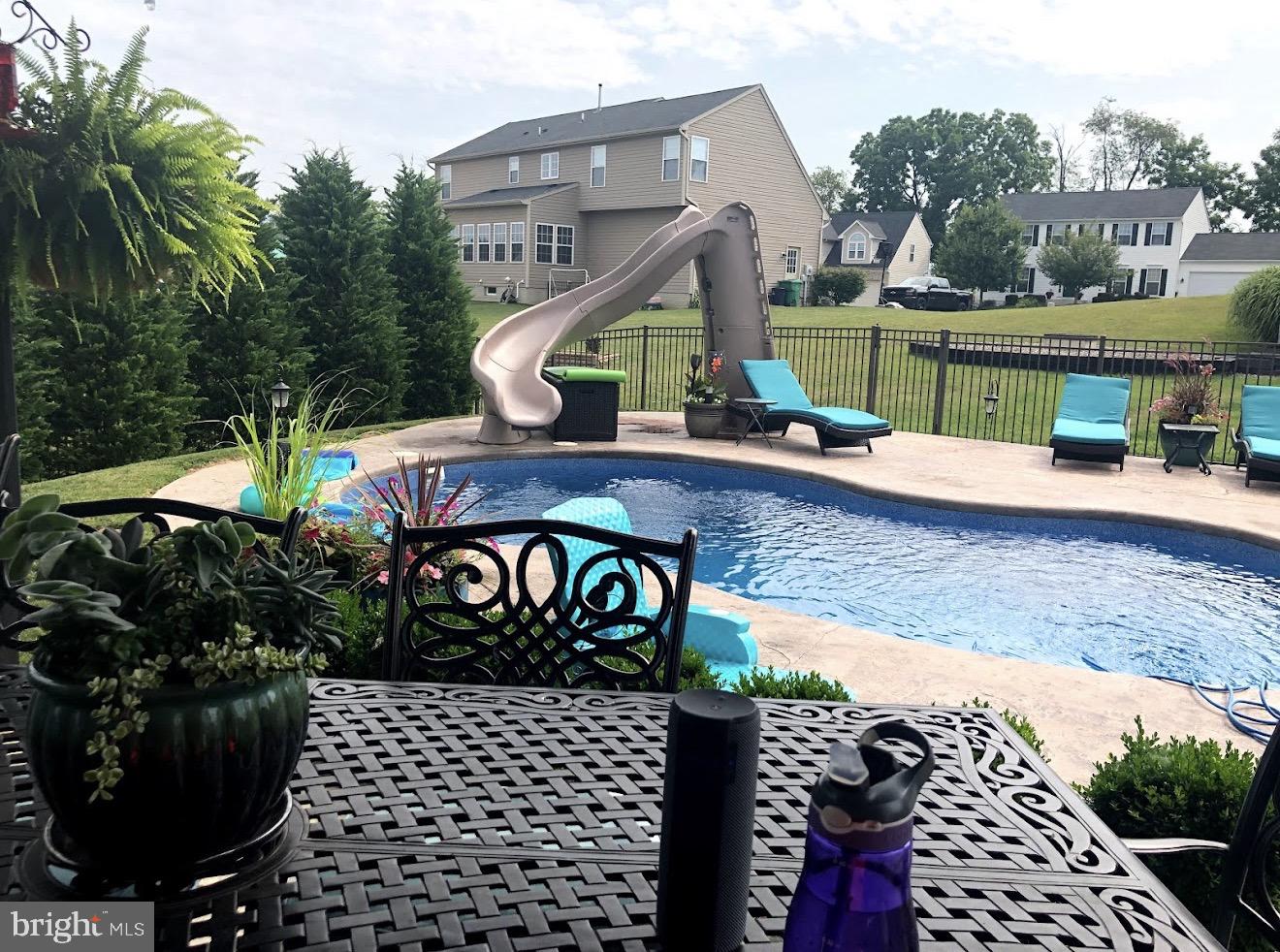 ANTIETAM COMMONS - Residential