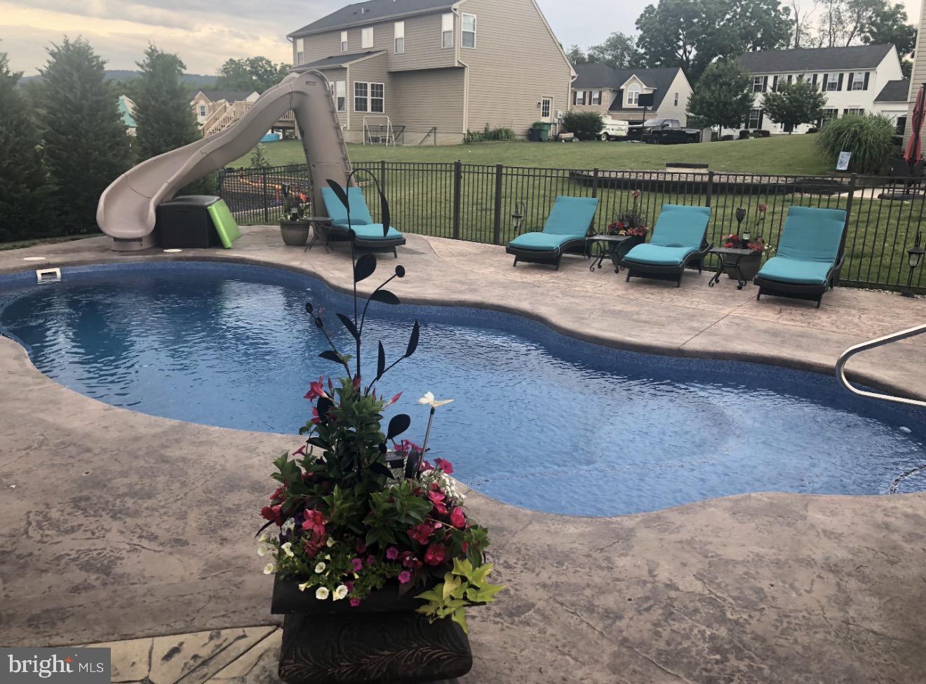 ANTIETAM COMMONS - Residential