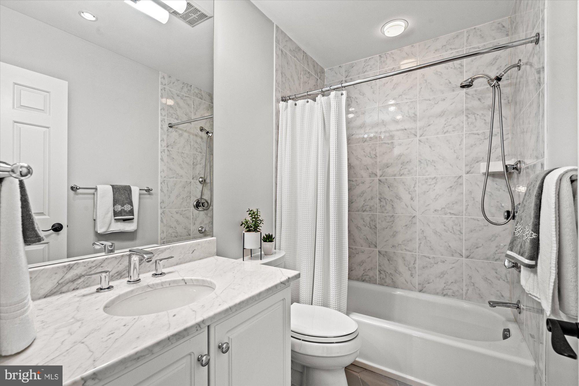 OLD TOWN - Residential