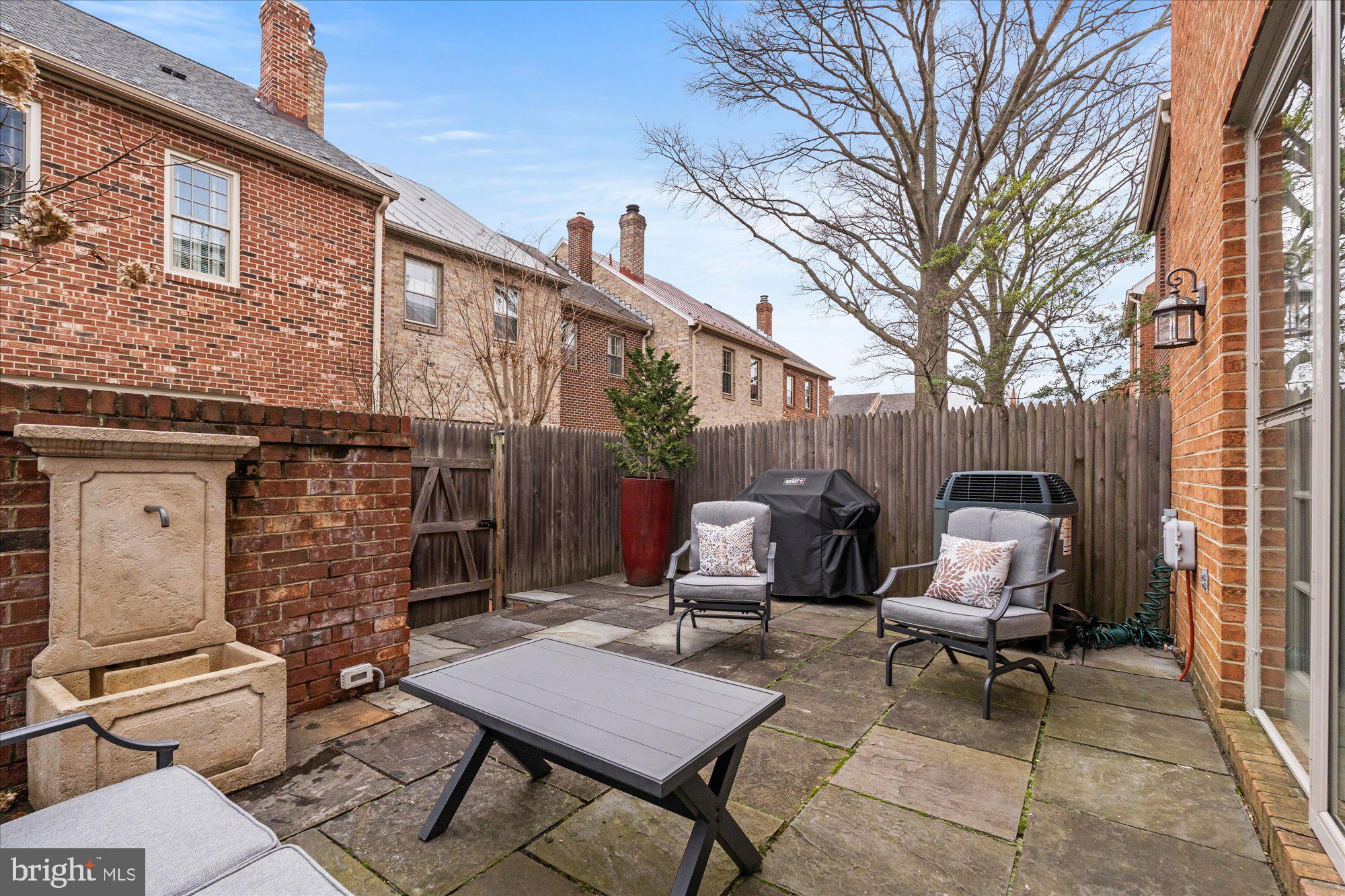 OLD TOWN - Residential