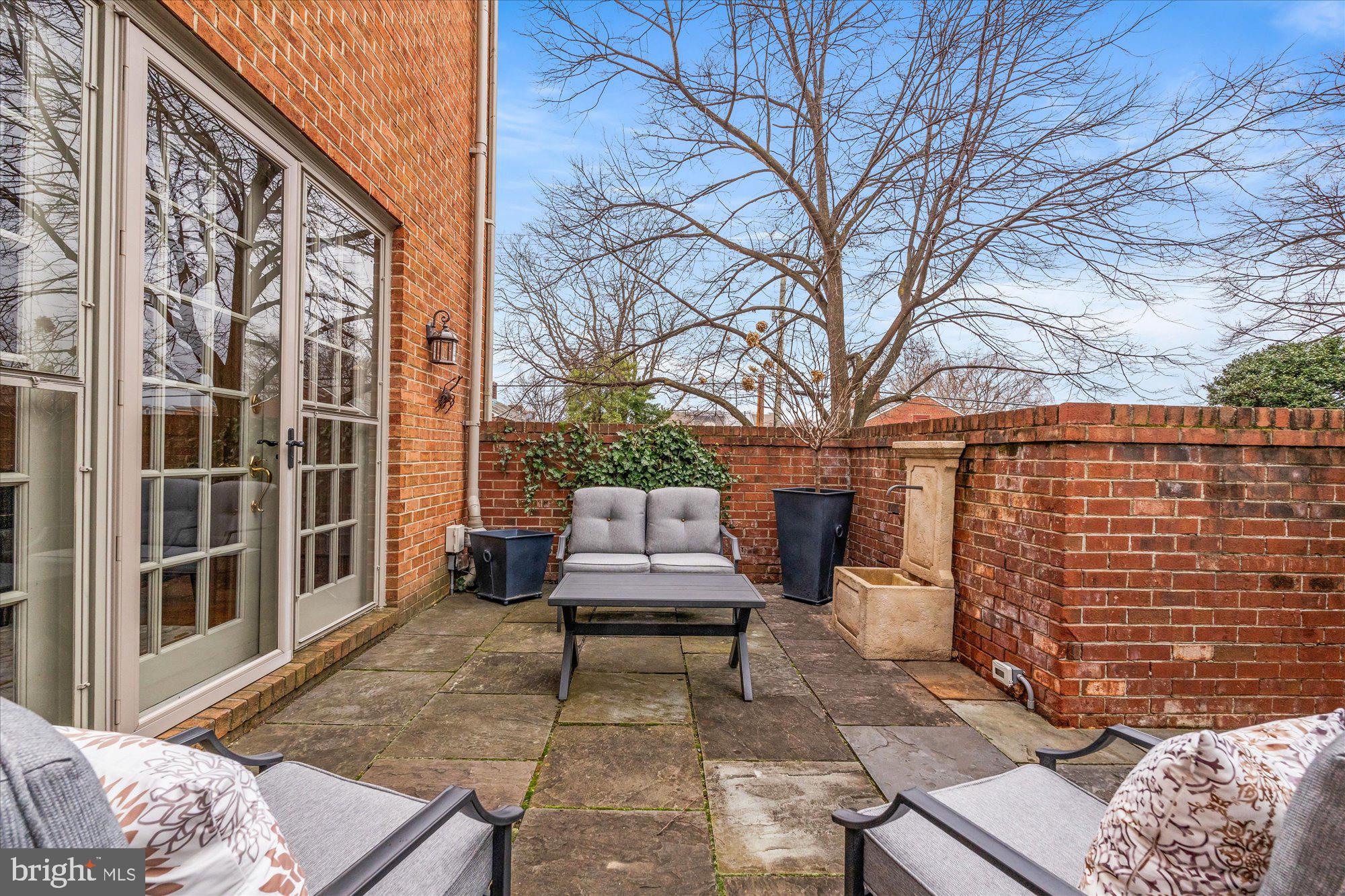 OLD TOWN - Residential