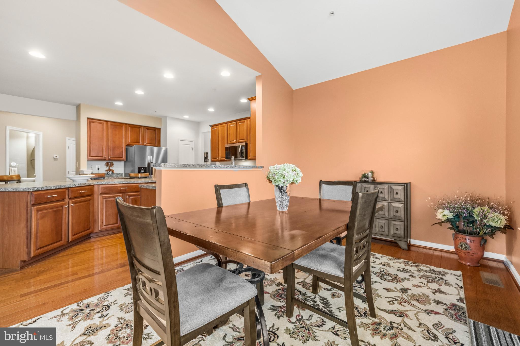 WASHINGTON OVERLOOK - Residential