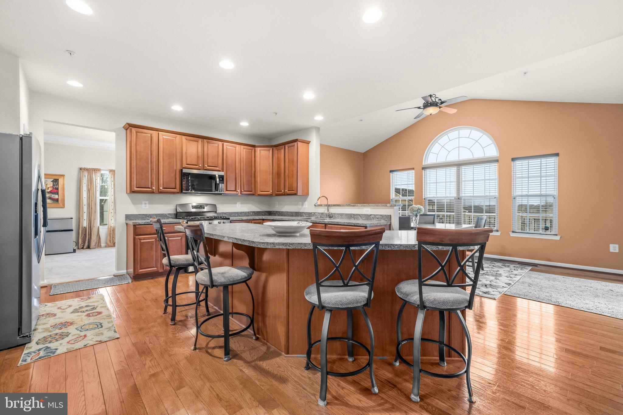 WASHINGTON OVERLOOK - Residential