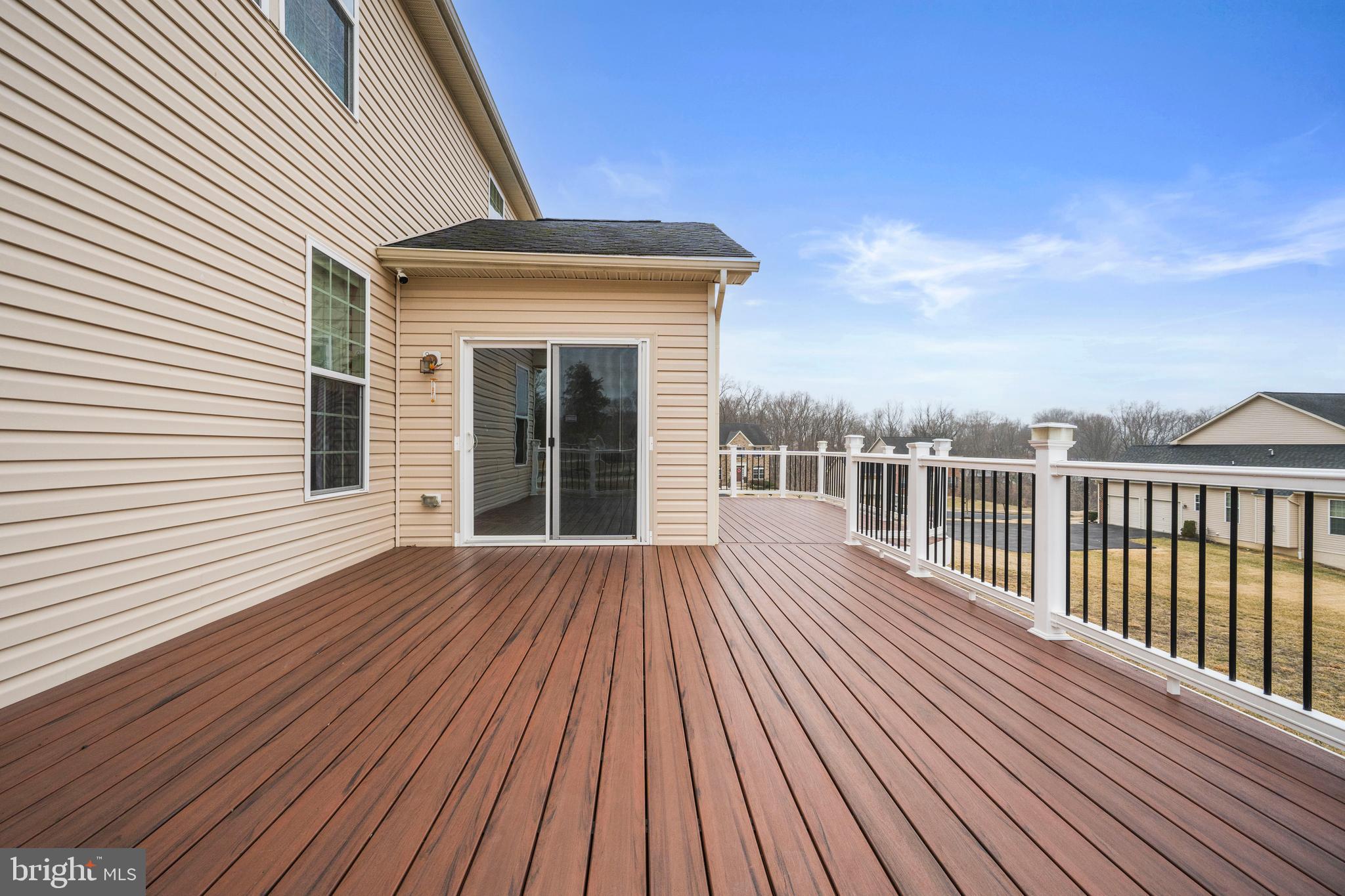 WASHINGTON OVERLOOK - Residential