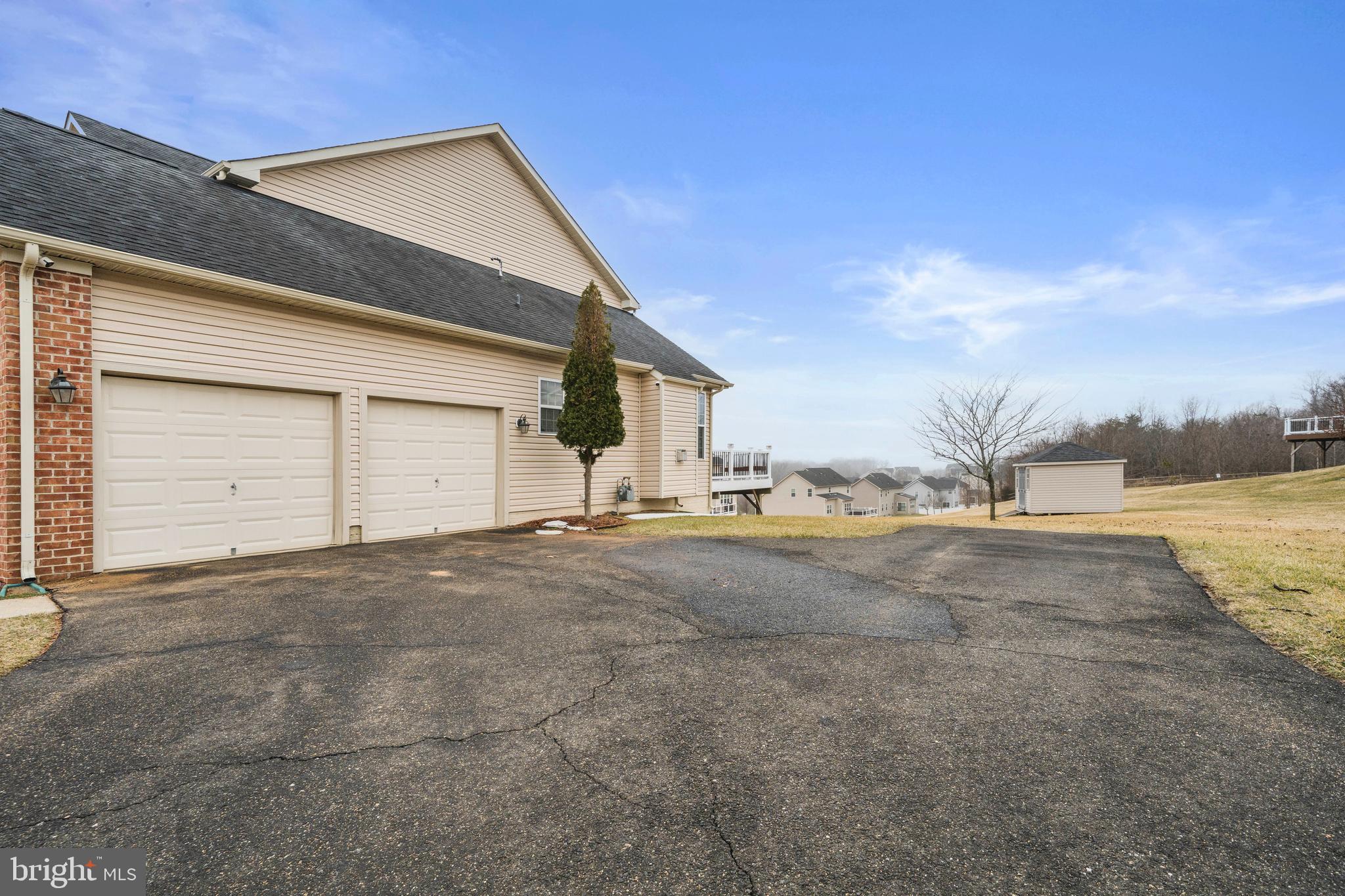 WASHINGTON OVERLOOK - Residential