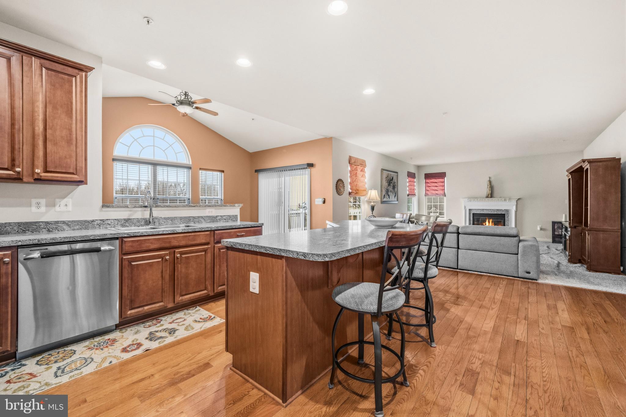 WASHINGTON OVERLOOK - Residential