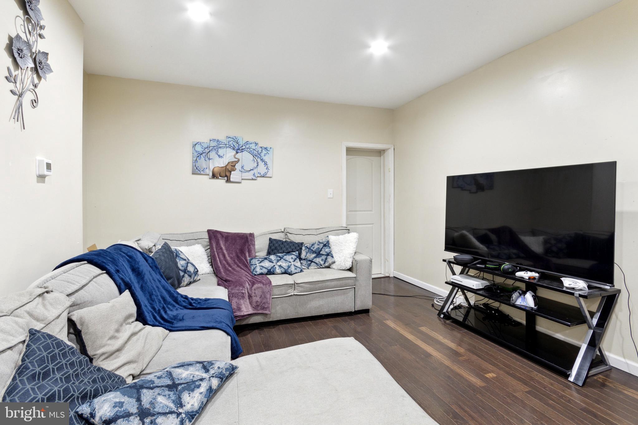 COBBS CREEK - Residential