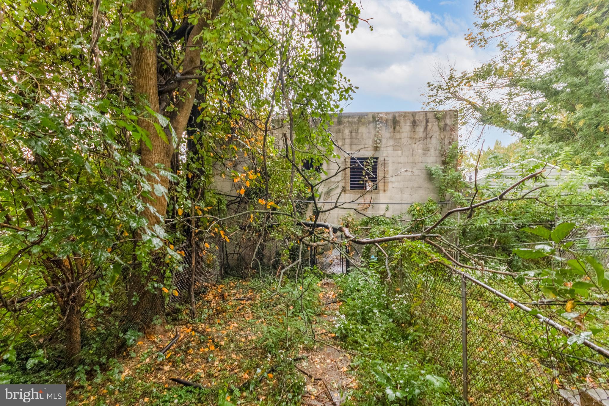 COBBS CREEK - Residential