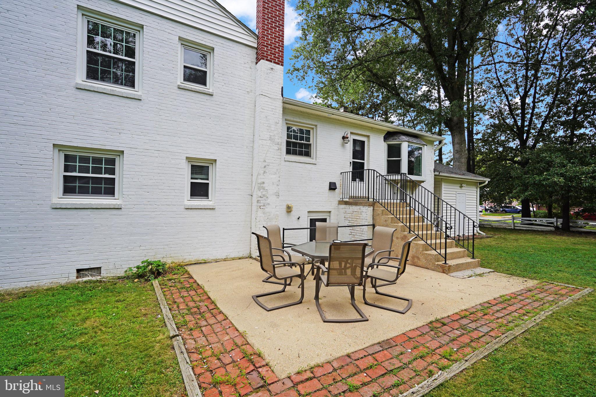 2301 BARBOUR RD, FALLS CHURCH, VA 22043