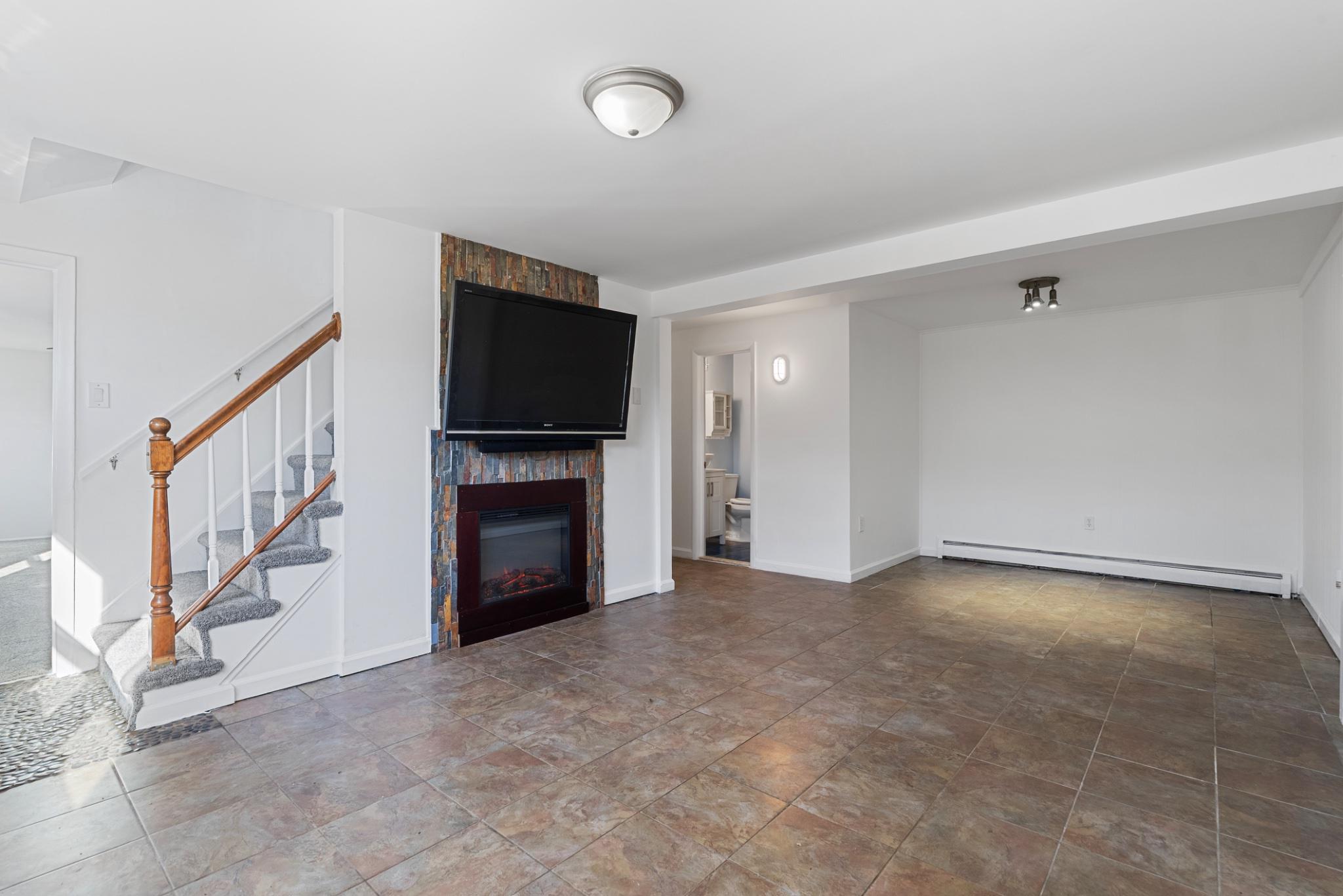 13421 HILLENDALE DRIVE