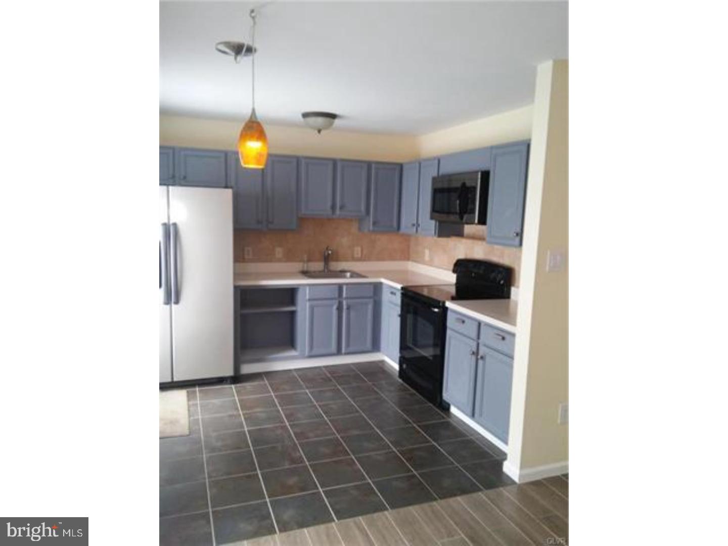 WALNUT BANK FARMS - Residential