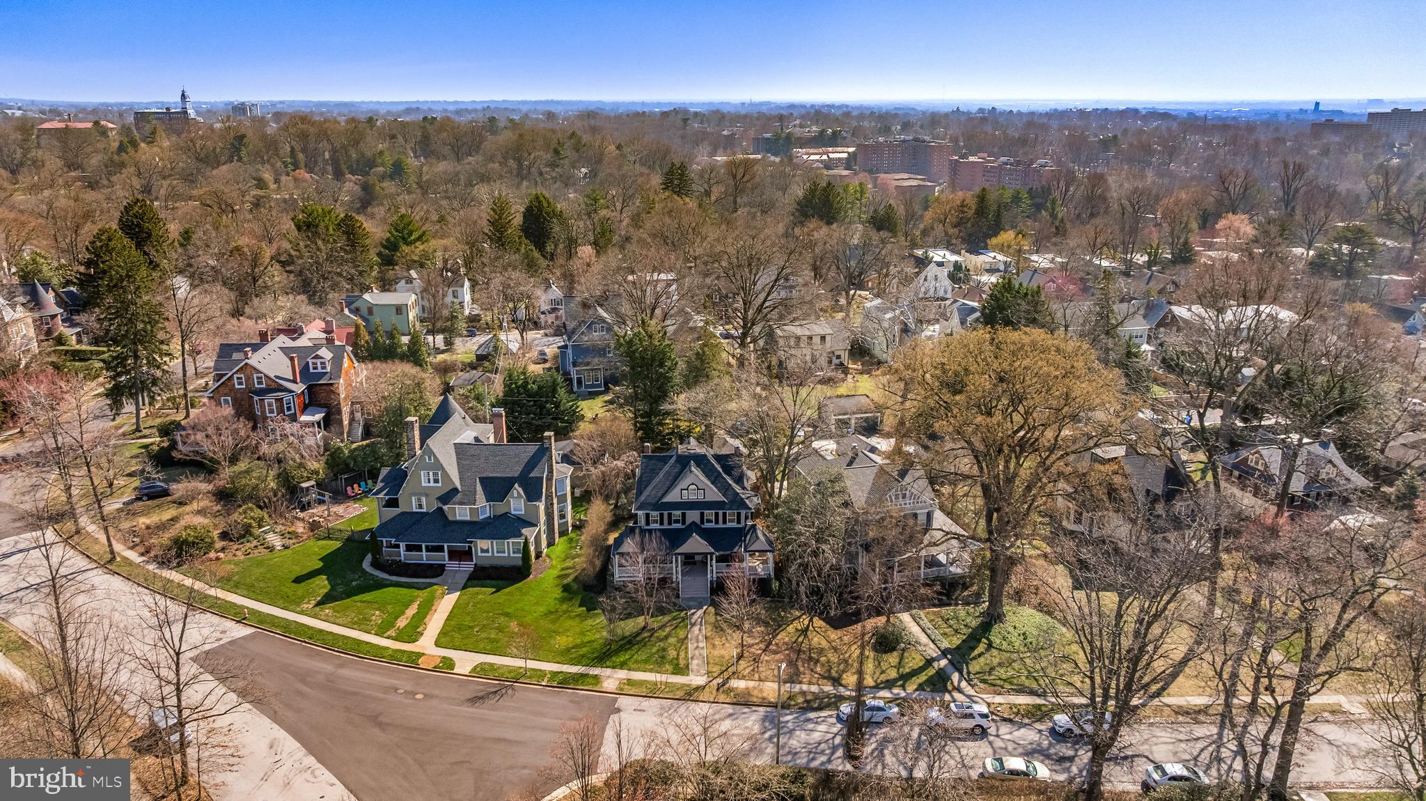 ROLAND PARK - Residential